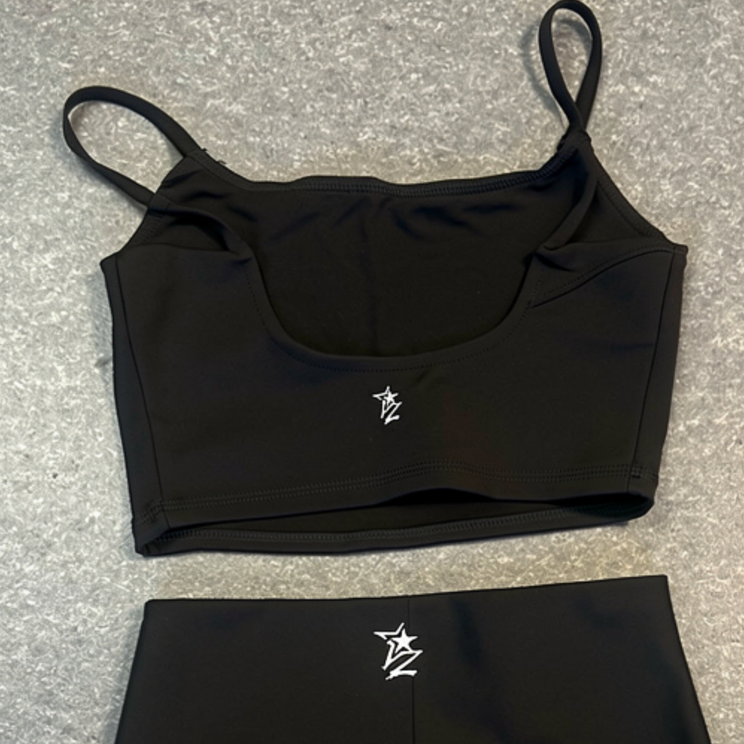 Women's Solid Color Sports Bra